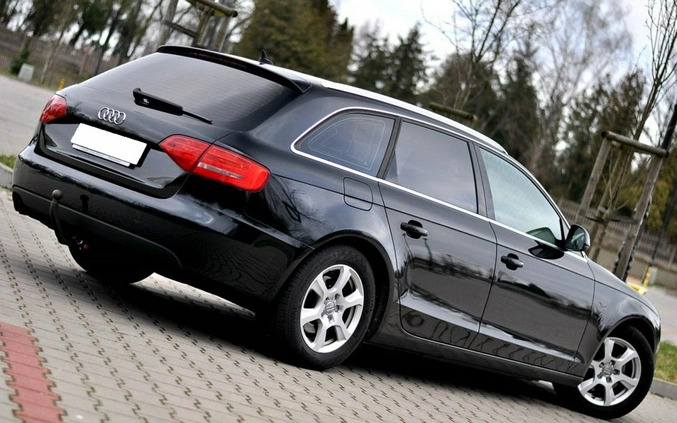 Audi A4 cena 31900 przebieg: 250000, rok produkcji 2008 z Czeladź małe 466